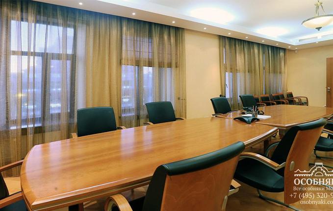 на Большой Якиманке, 17, площадь 3000 м