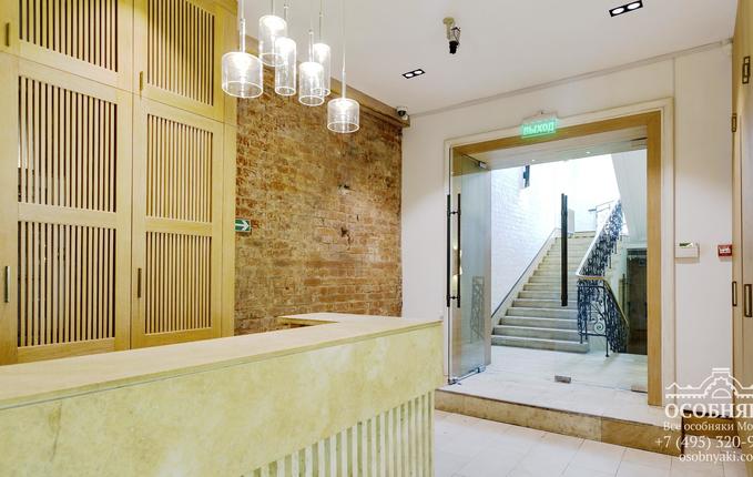 на улице Зацепа, 24, площадь 793 м