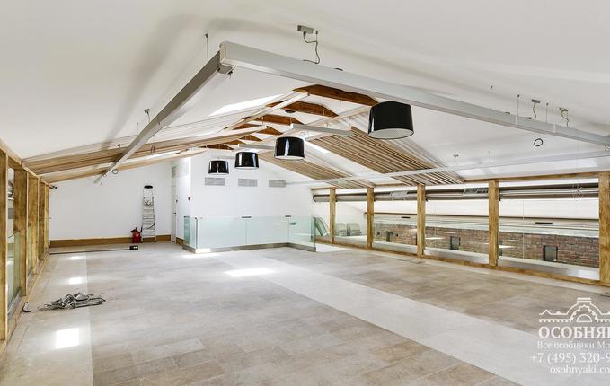 на улице Зацепа, 24, площадь 793 м