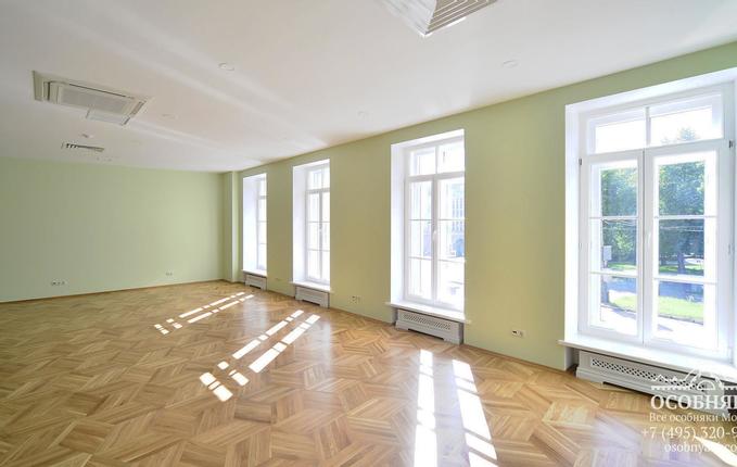 на Андроньевской площади, 4, площадь 1791 м