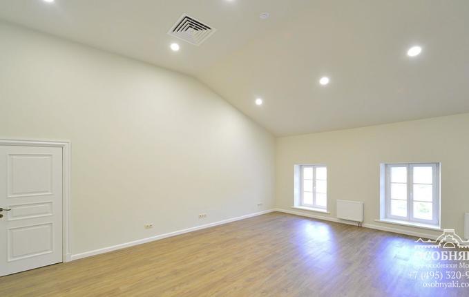 на Андроньевской площади, 4, площадь 1791 м