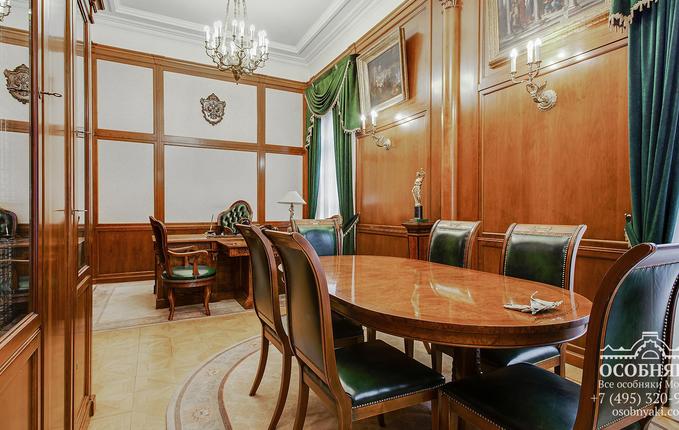 на Андроньевской площади, 6, площадь 731 м