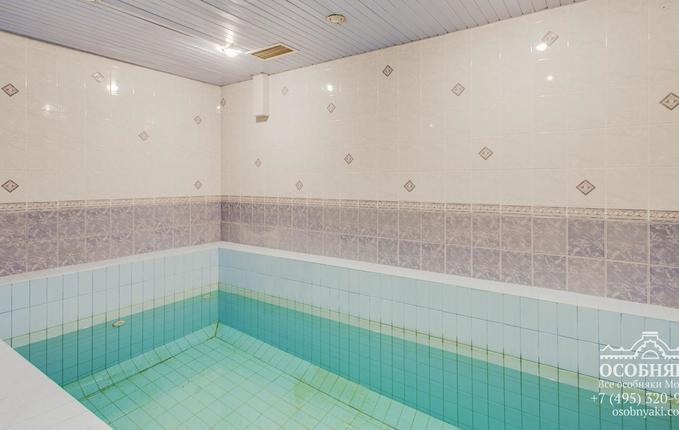 на Андроньевской площади, 6, площадь 731 м