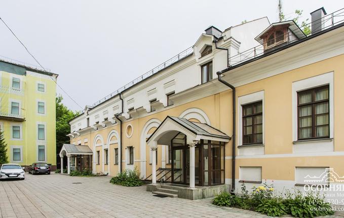 на Андроньевской площади, 6, площадь 731 м