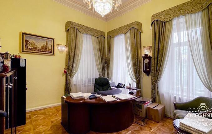 на Новокузнецкой, 24с1, площадь 1200 м