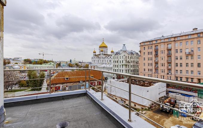 на улице Остоженка, 6, площадь 1345 м