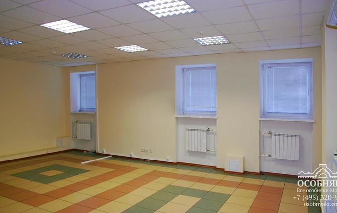 в Хохловском переулке, 10с5, площадь 917 м