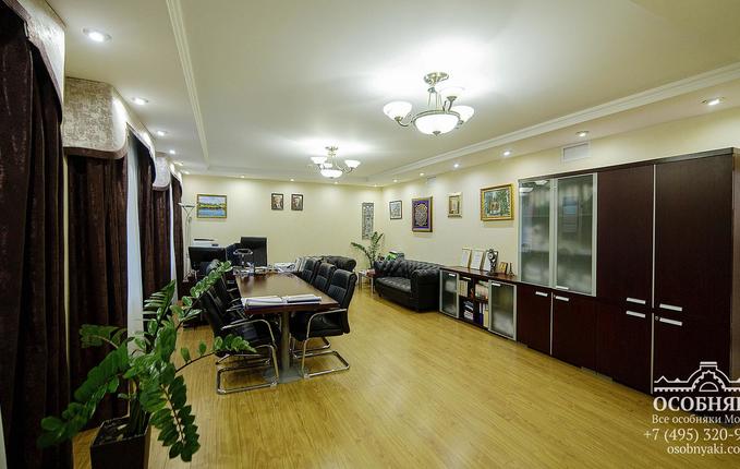 на улице Макаренко, 3, площадь 2348 м