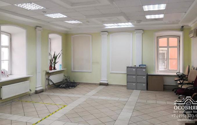 в Селивёрстовом переулке, 4, площадь 1419 м