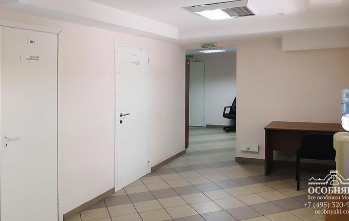 в Селивёрстовом переулке, 4, площадь 1419 м