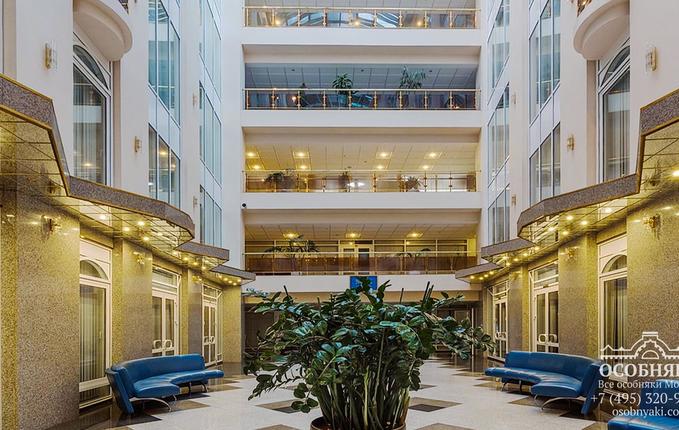 в Малом Головином переулке, 3, площадь 9089 м