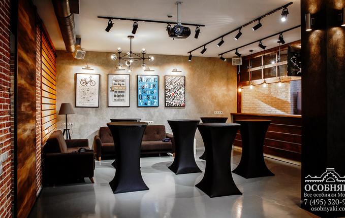 в Денисовском переулке, 26, площадь 4040 м