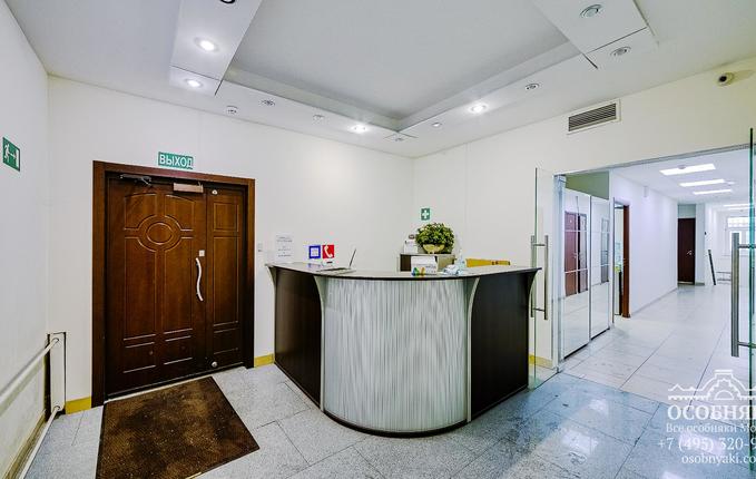 в Большом Головином переулке, 23, площадь 763 м