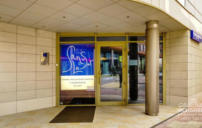 в 3-м Добрынинском, 3, площадь 1000 м