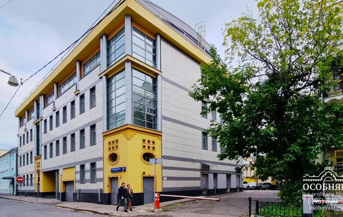 в Малом Каретном, 8, площадь 2450 м