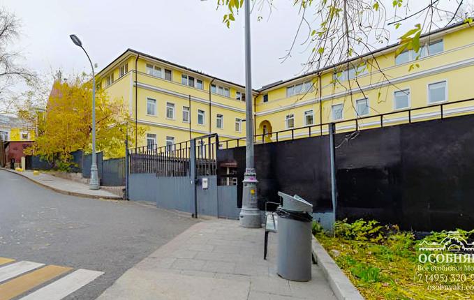 на Верхней Радищевской, 7с4, площадь 1131 м