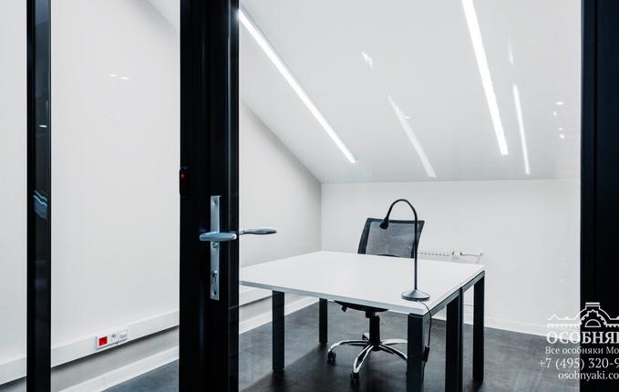 на Большой Грузинской улице, 12, площадь 5884 м