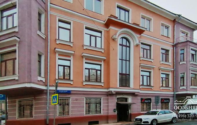 в Скатертном переулке, 8, площадь 630 м