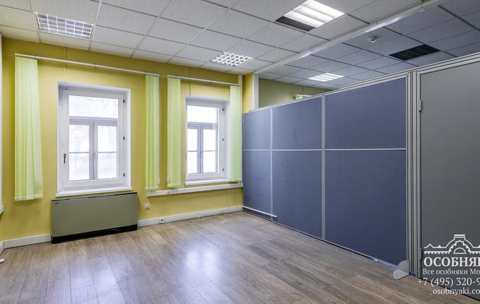 на Большой Ордынке, 37, площадь 620 м