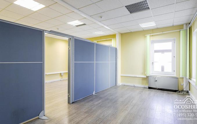 на Большой Ордынке, 37, площадь 620 м