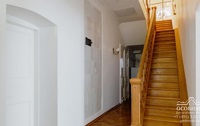 на Земляном Валу, 35, площадь 960 м