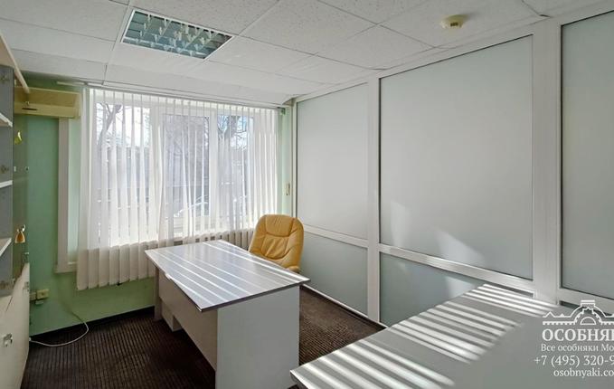 в 4-м Рощинском проезде, 15, площадь 1200 м