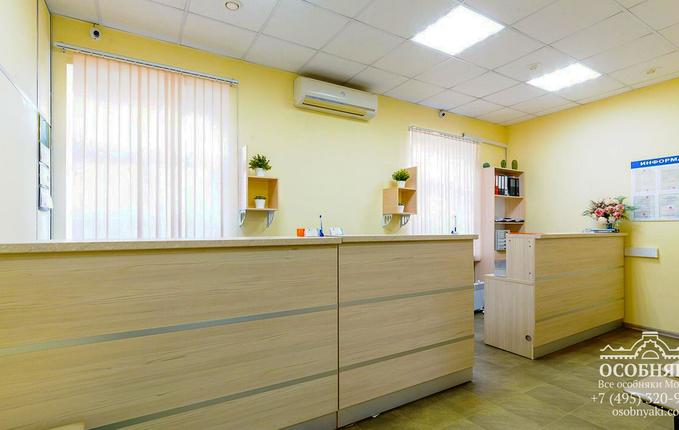 в 1-м Кожевническом, 8, площадь 2600 м