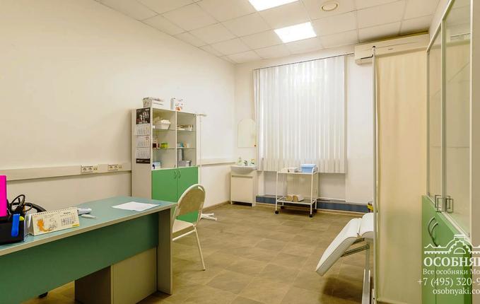 в 1-м Кожевническом, 8, площадь 2600 м