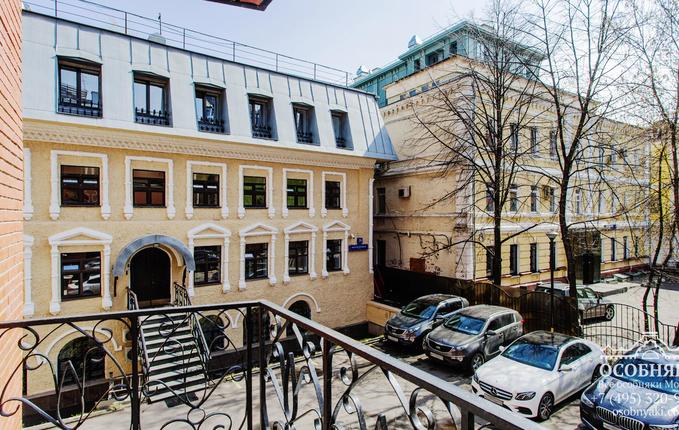 на Малой Бронной, 26, площадь 664 м