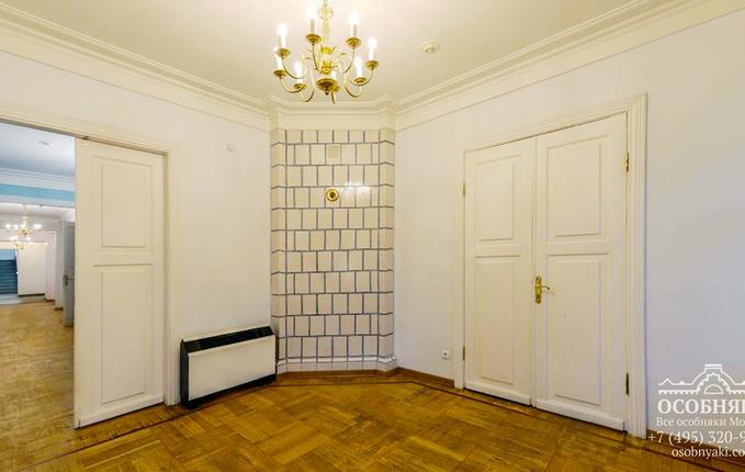 в Гороховском переулке, 6, площадь 733 м