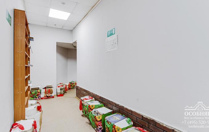 на Ейской улице, 6, площадь 417 м