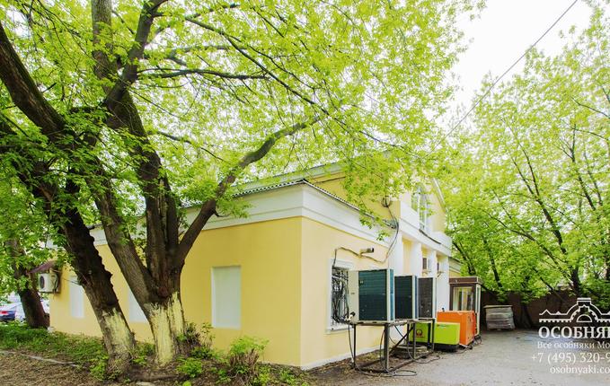 на Ейской улице, 4, площадь 227 м