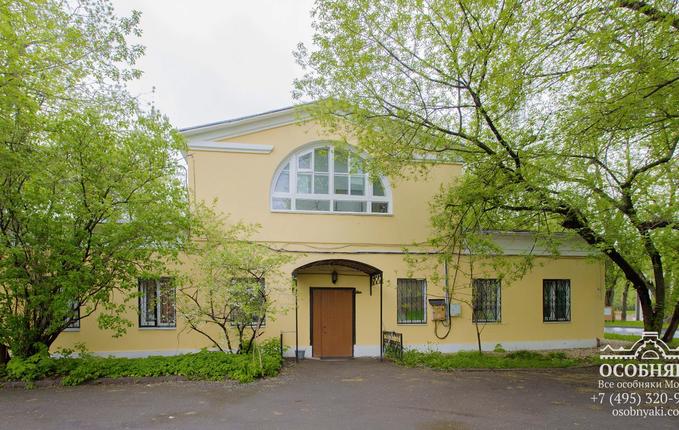 на Ейской, 4с1, площадь 219 м