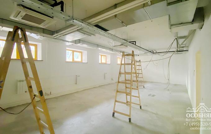 в Ружейном переулке, 6, площадь 3700 м