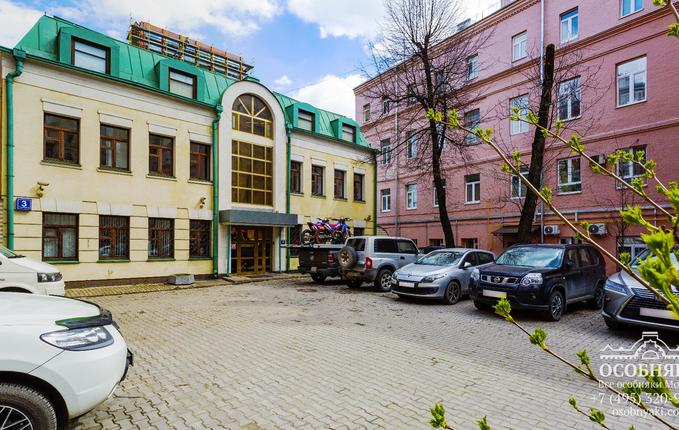 на улице Казакова, 3, площадь 496 м