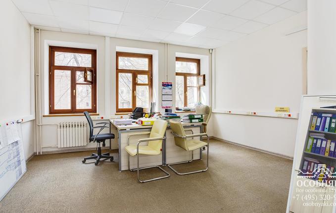 на улице Казакова, 3, площадь 496 м