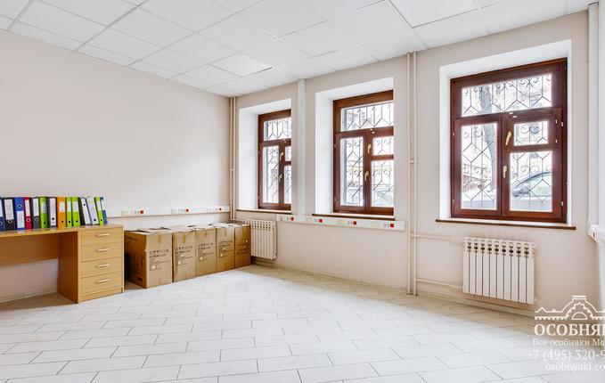 на улице Казакова, 3, площадь 496 м