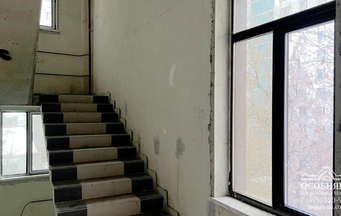 на Инициативной, 9, площадь 3611 м