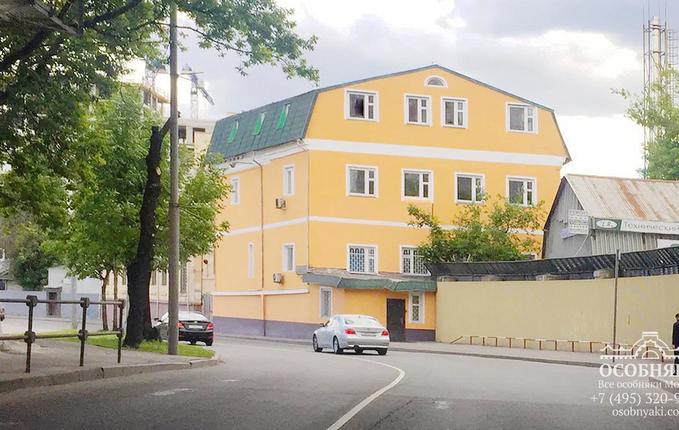 на Большой Почтовой, 38с5, площадь 733 м