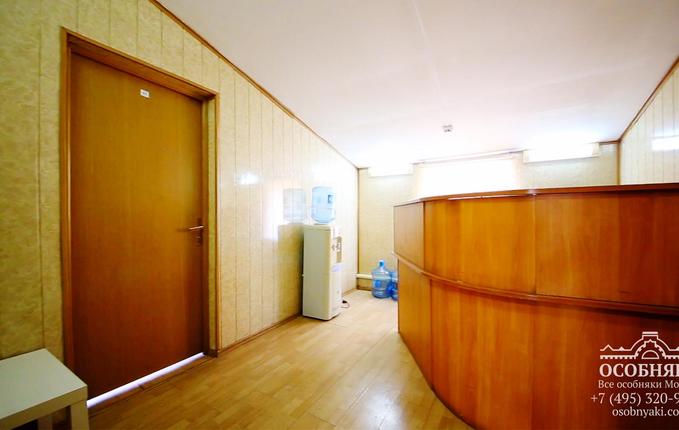 на Большой Почтовой, 38с5, площадь 733 м