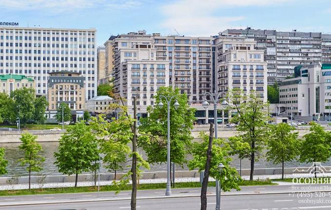 на Космодамианской набережной, 28, площадь 774 м