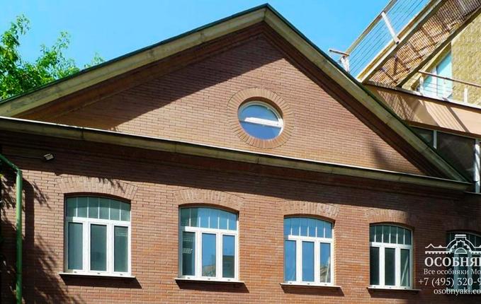 на Валовой улице, 8, площадь 442 м