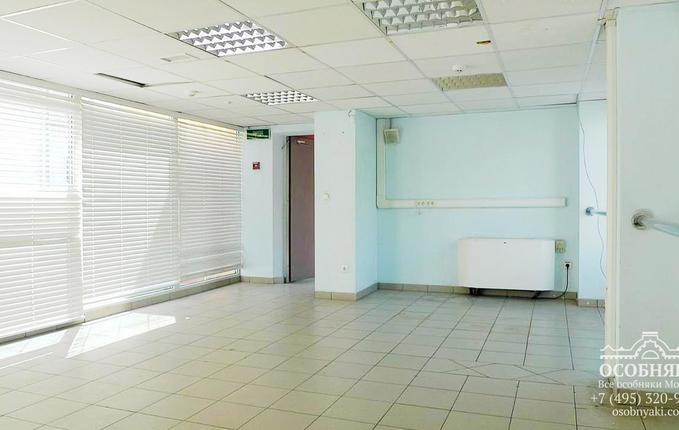 на Валовой улице, 8, площадь 442 м