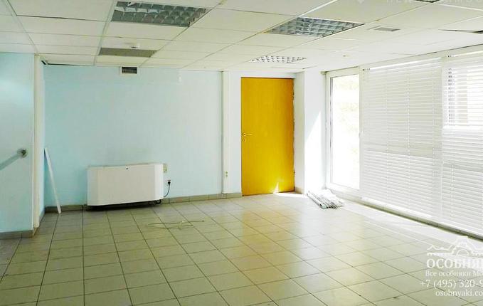 на Валовой улице, 8, площадь 442 м