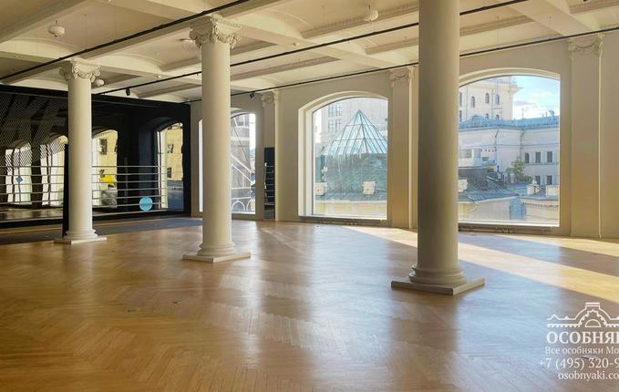 на Кузнецком мосту, 14, площадь 2915 м