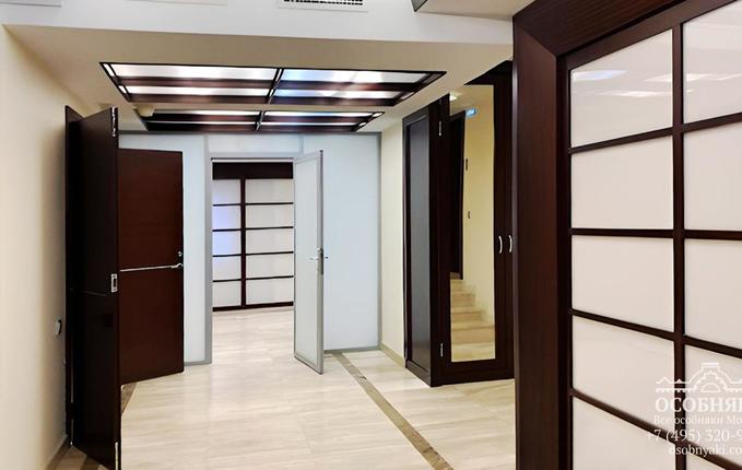 в Лялином переулке, 19, площадь 2500 м