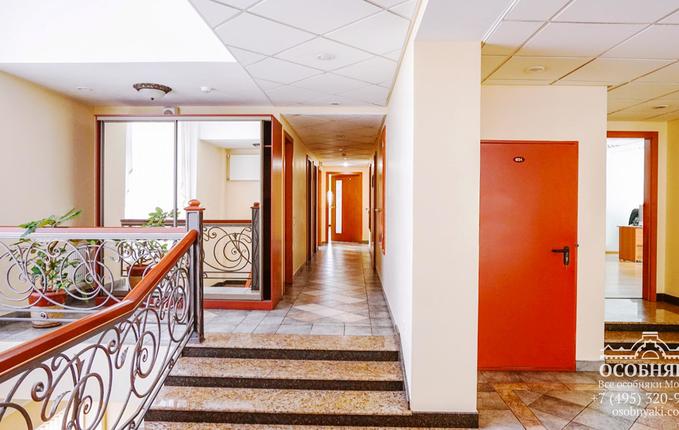 на Нижней Красносельской улице, 5, площадь 1242 м