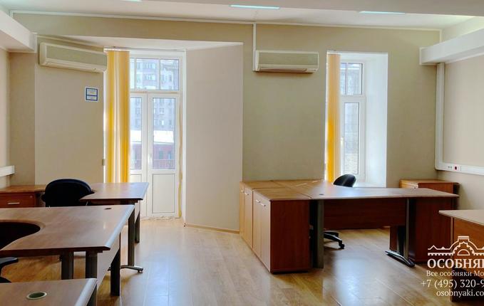 на улице Щепкина, 3, площадь 3472 м