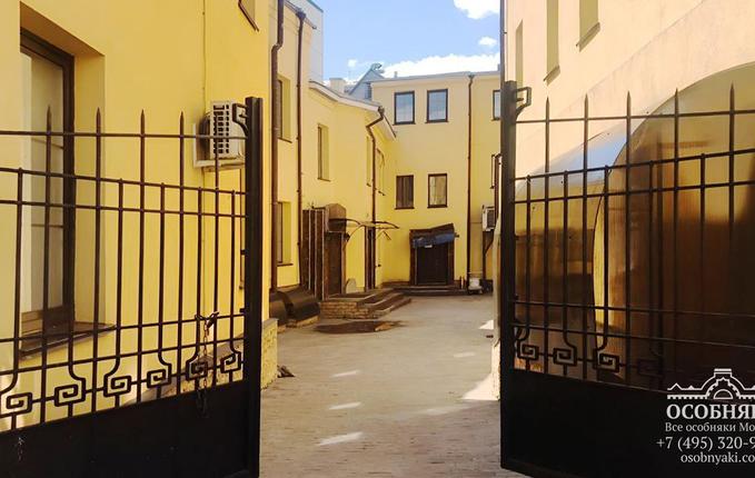 в 1-м Коптельском переулке, 2, площадь 929 м