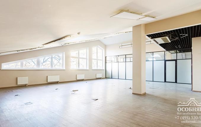 на улице Лужники, 24с17, площадь 2650 м